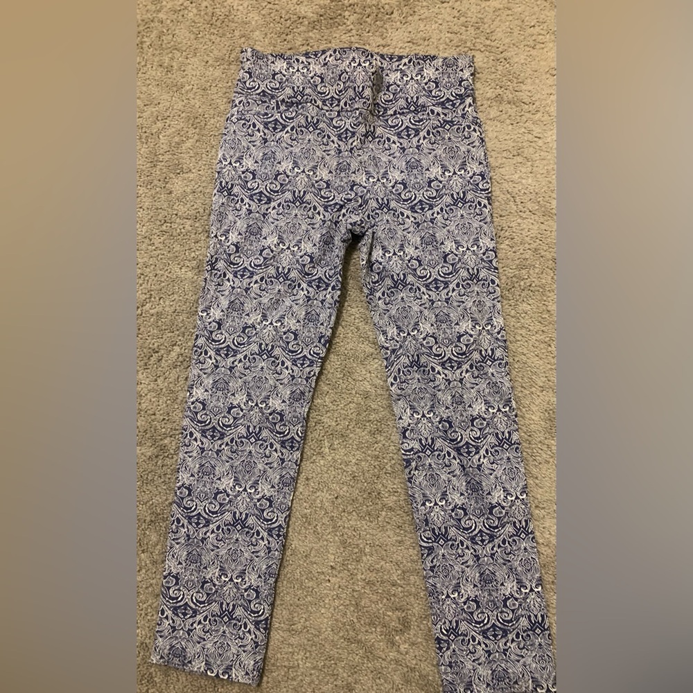 Attyre Navy and Cream Patterned Leggings